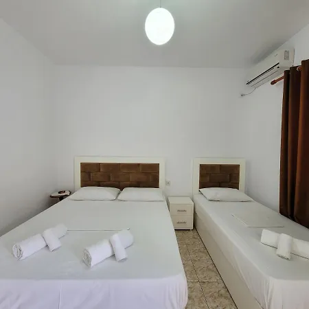 Guest house Geri Ksamil